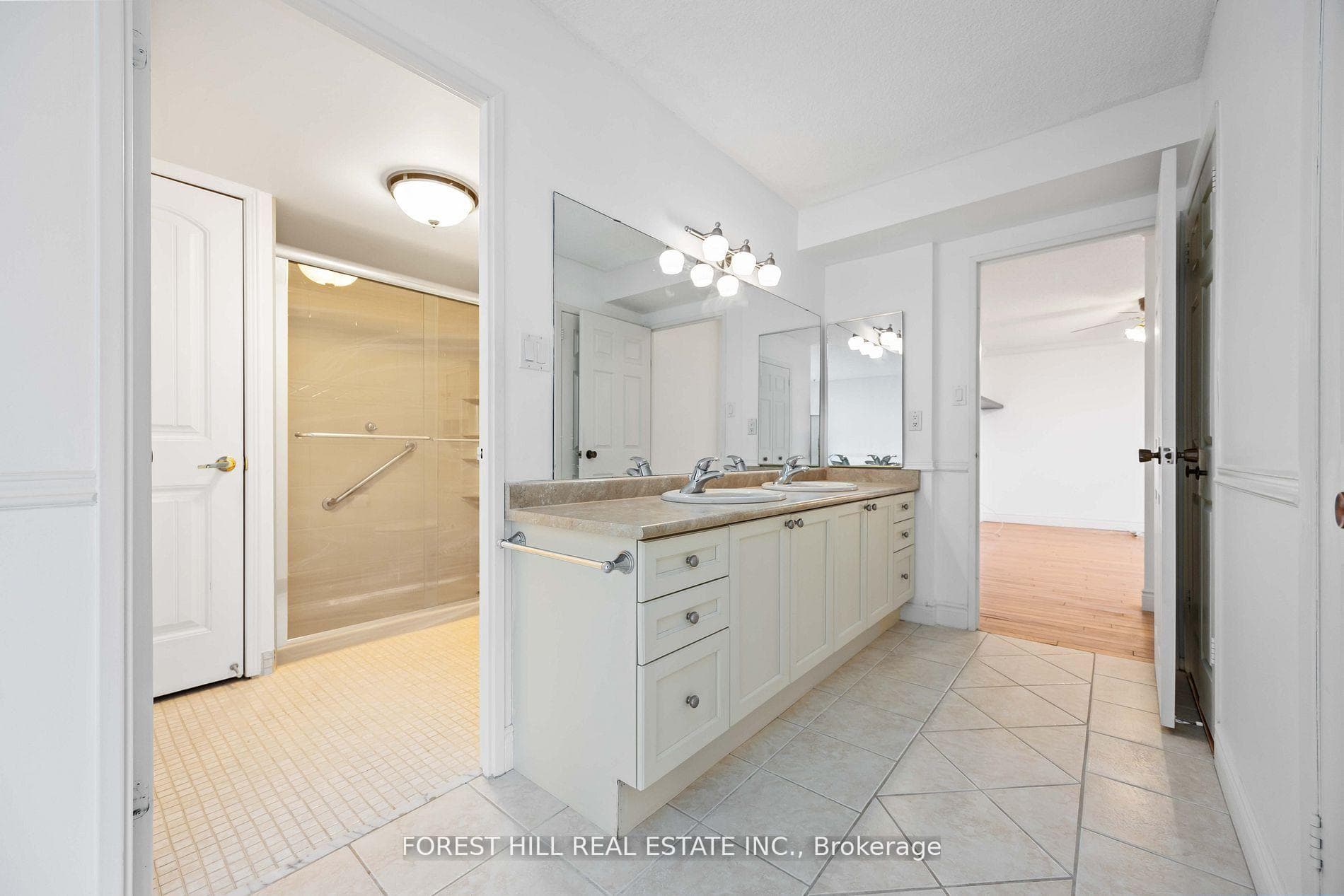 2350 Bridletowne Circle Unit 1004 photo 18