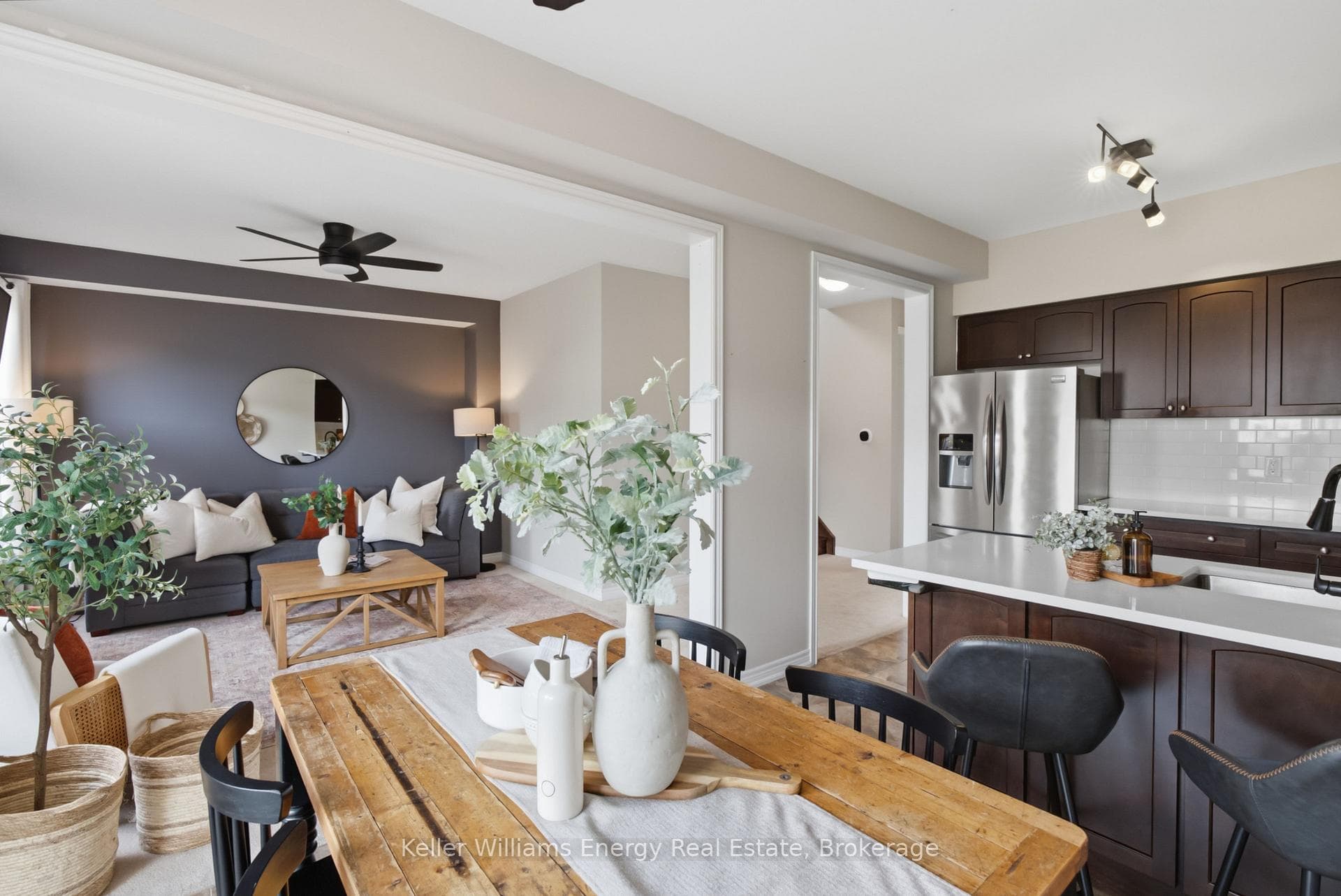 144 McDonald Crescent photo 14