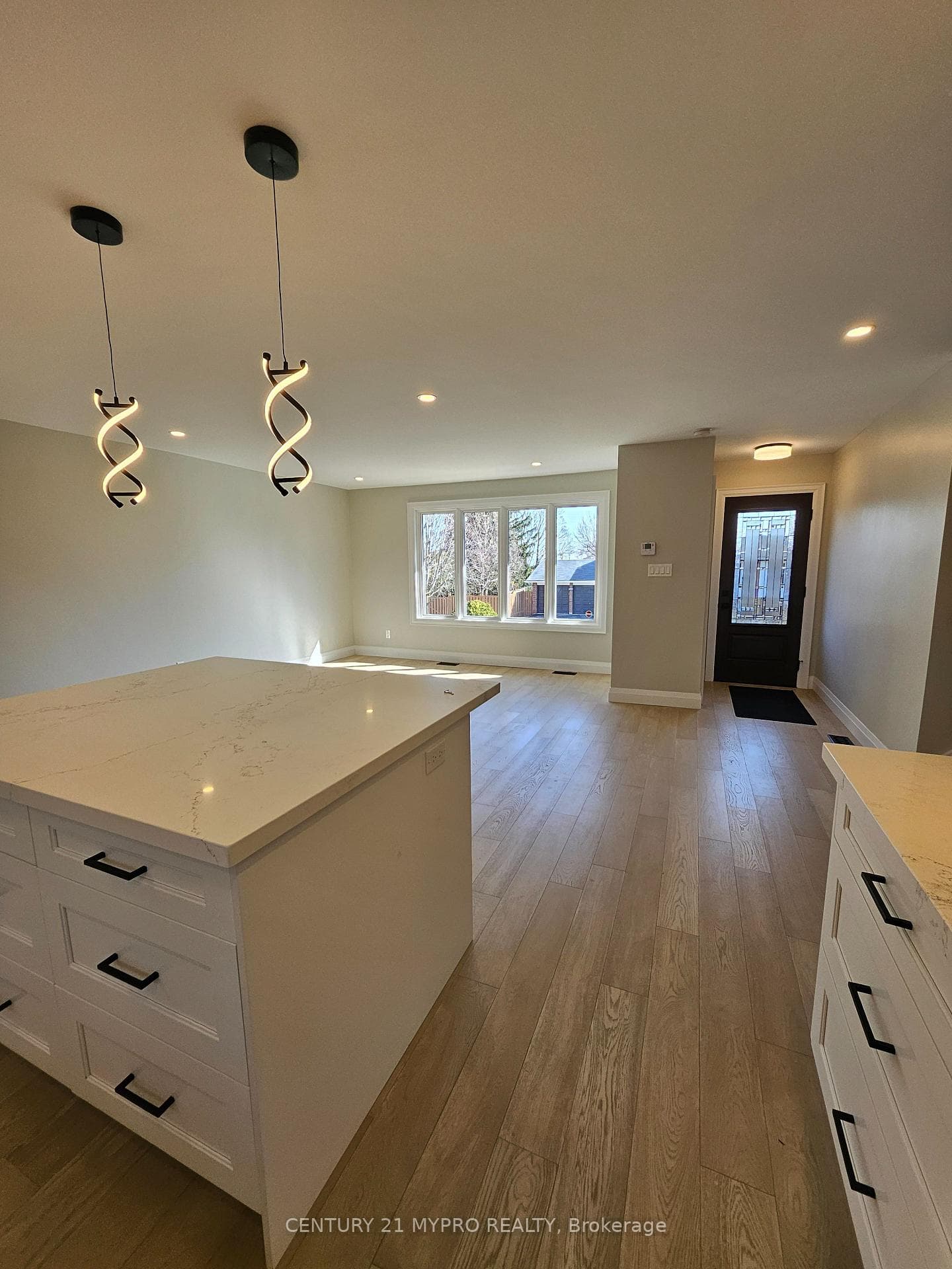 2135 Cobblestone Drive photo 8