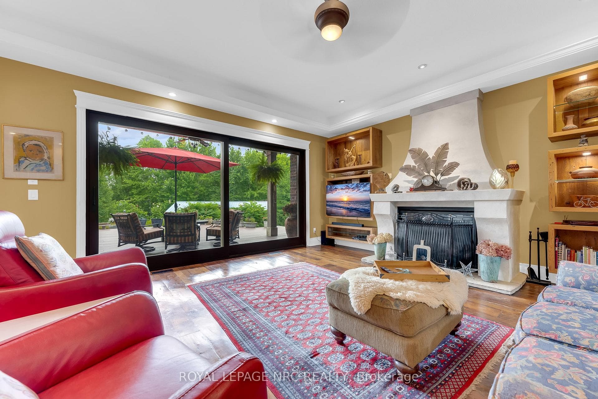 1323 Effingham Street photo 27