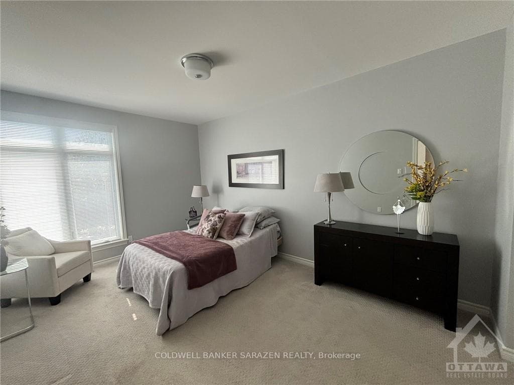 502 SILVERBELL Crescent photo 15