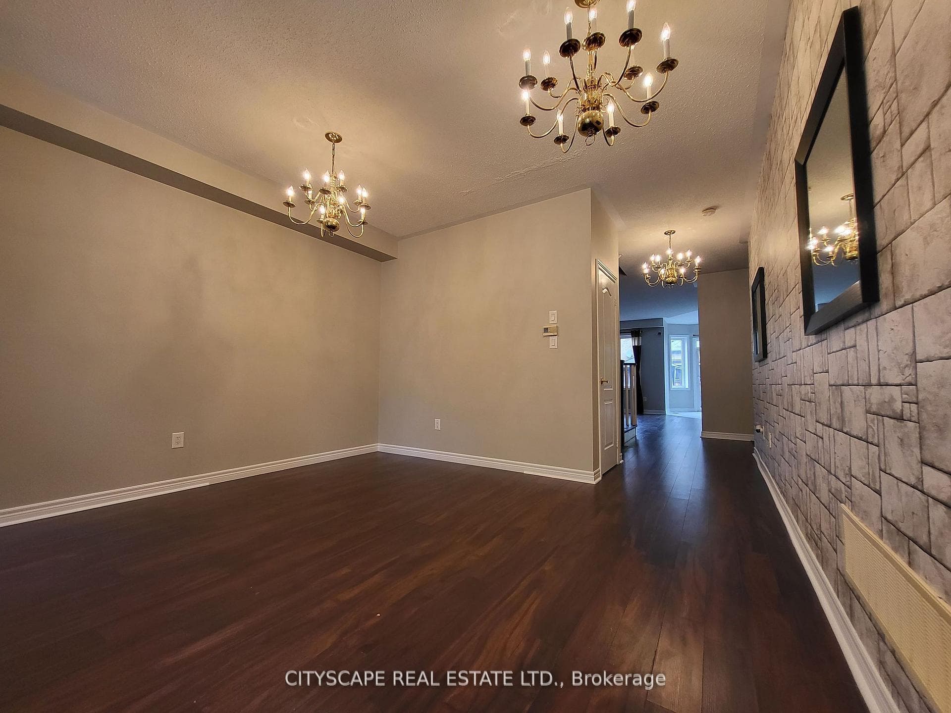 586 Duncan Lane photo 6