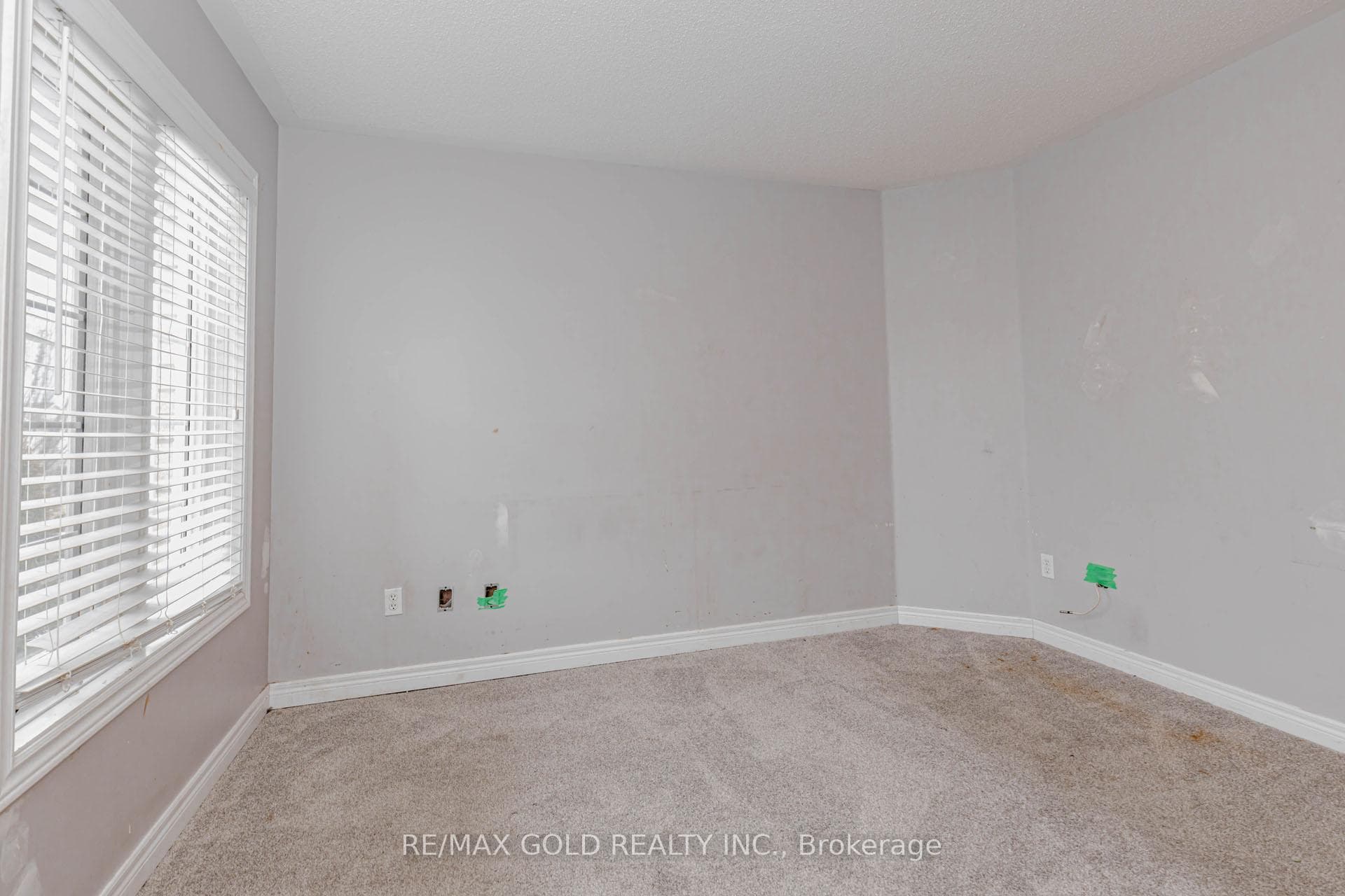 64 Mossgrove Crescent photo 35