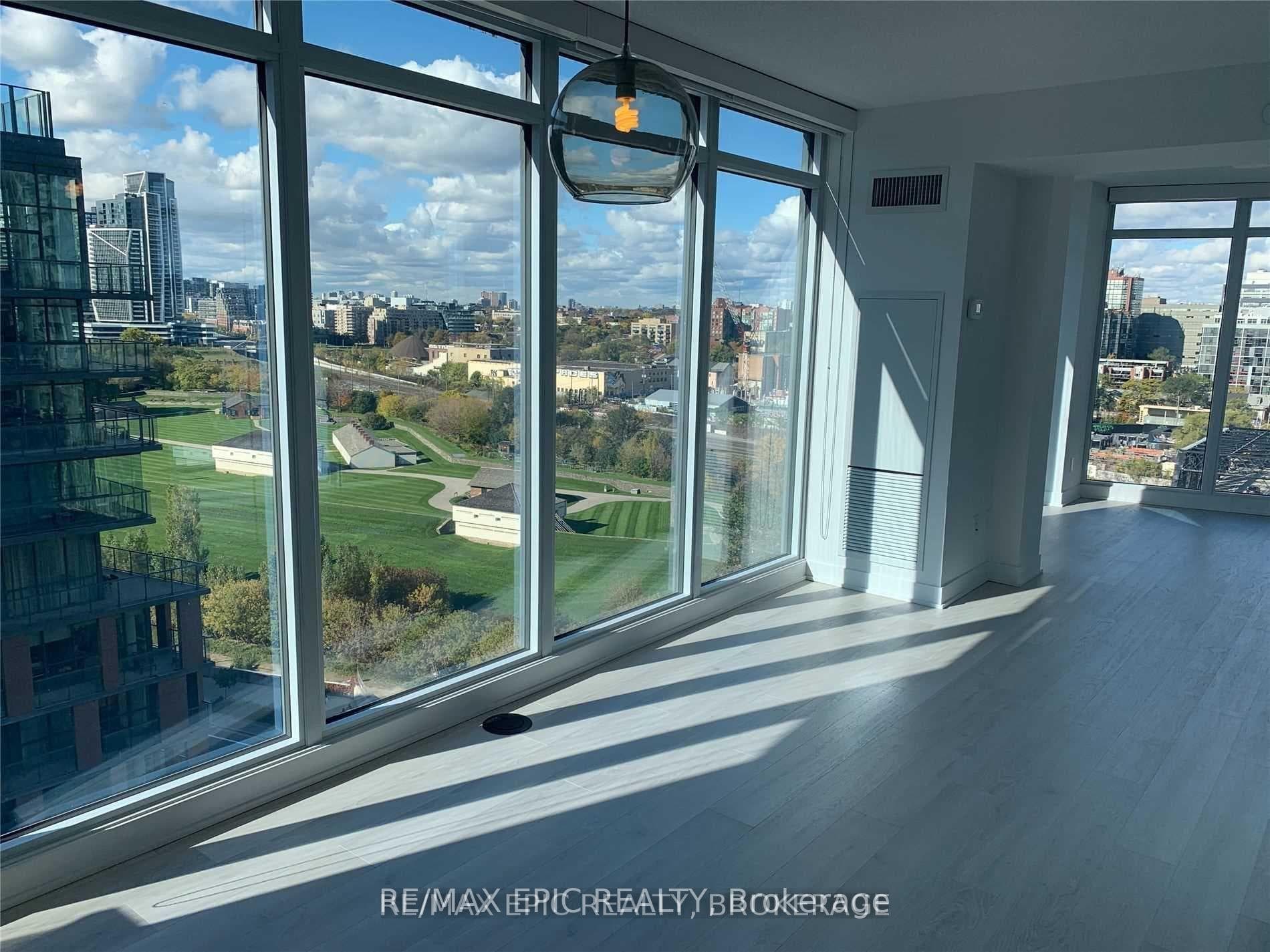 80 Queens Wharf Road Unit 1503 photo 4