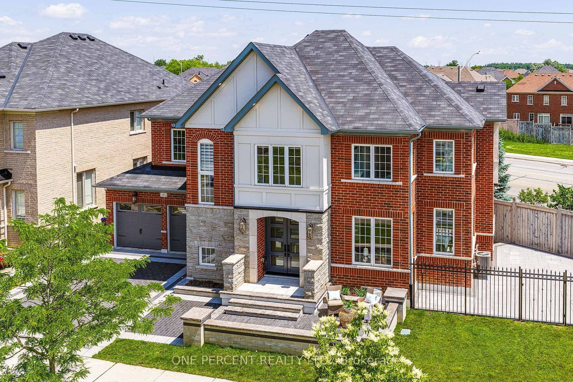 102 Monkton Circle photo 3