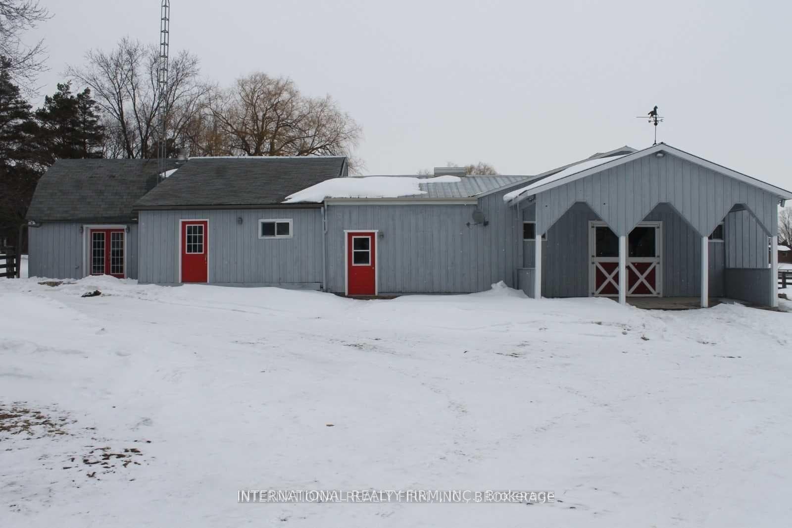 7901 Cochrane Street photo 17