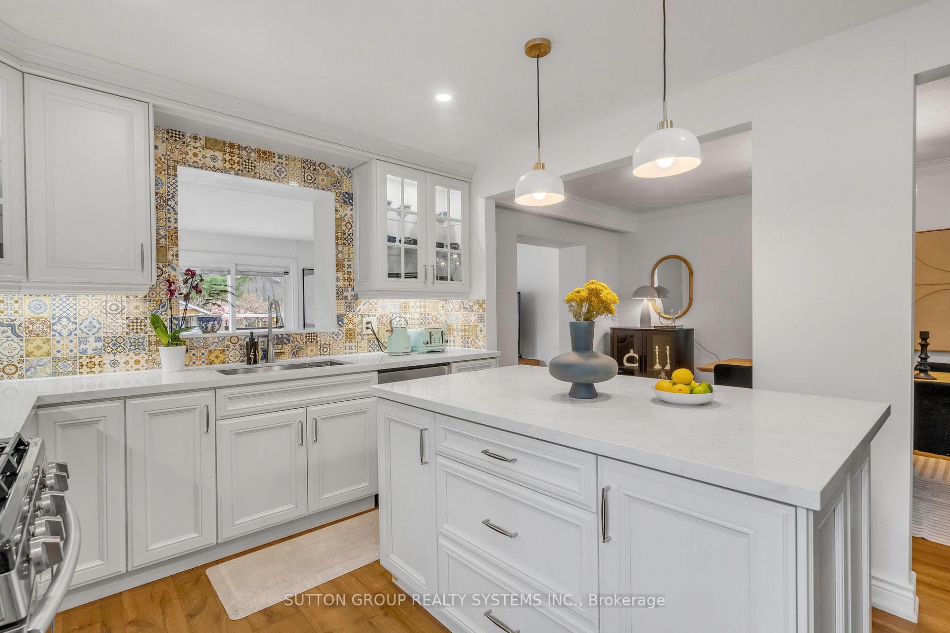 60 Shaver Avenue photo 15