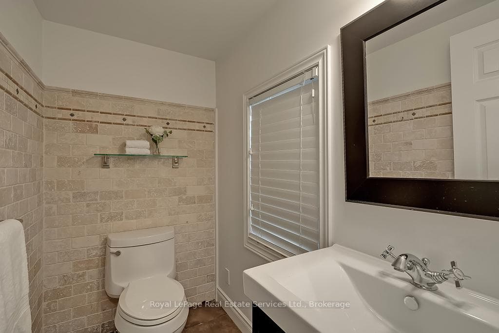50 BURNET Street photo 23