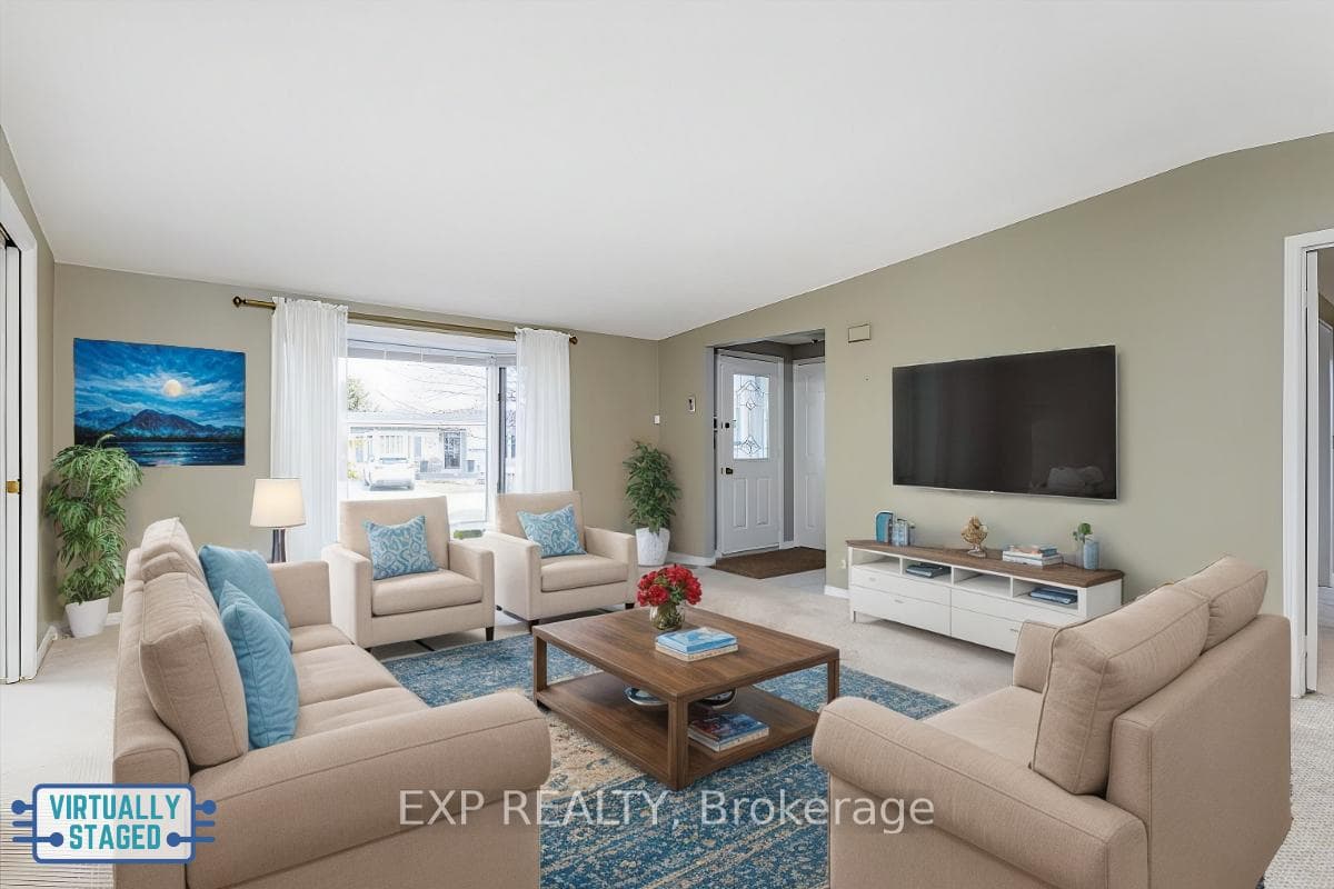 Living Area - VIRTUALLY STAGED