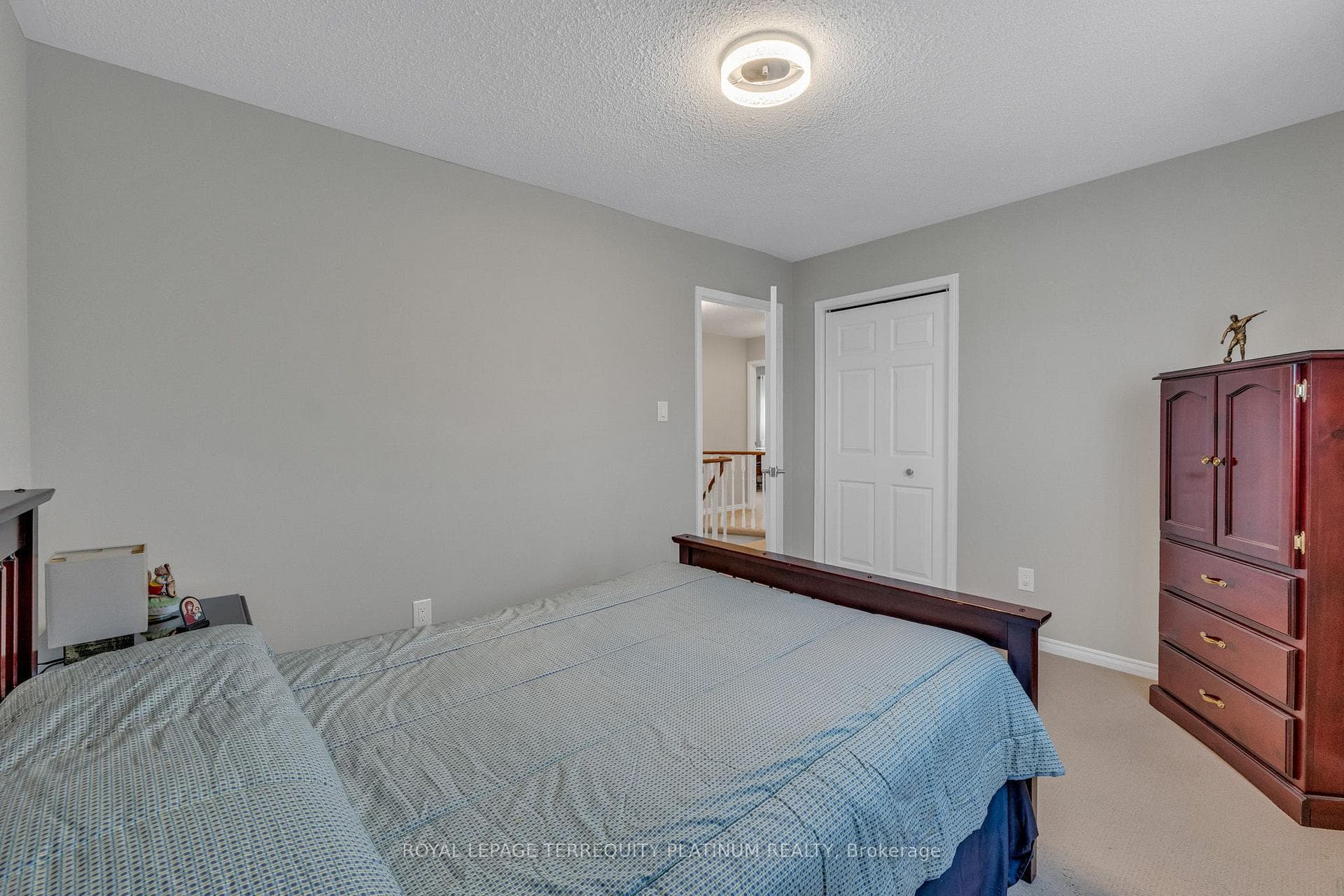 1207 Greenwood Crescent photo 20