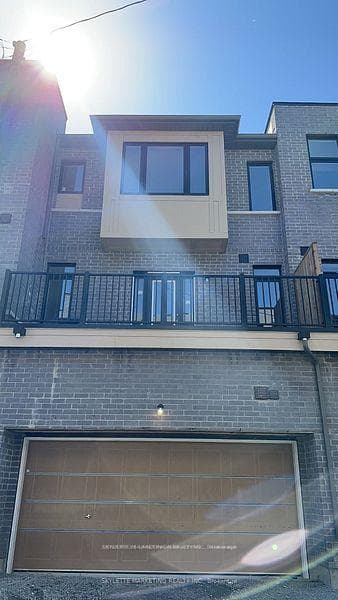 26 MCALISTER Avenue photo 2