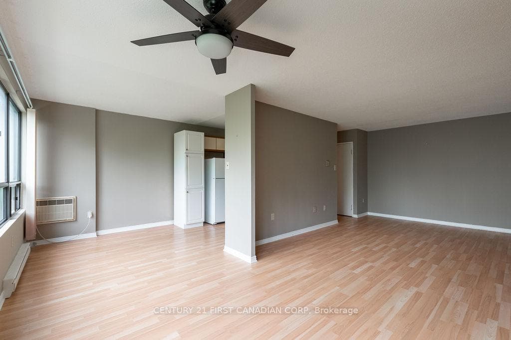 135 Base Line Road Unit 301 photo 12