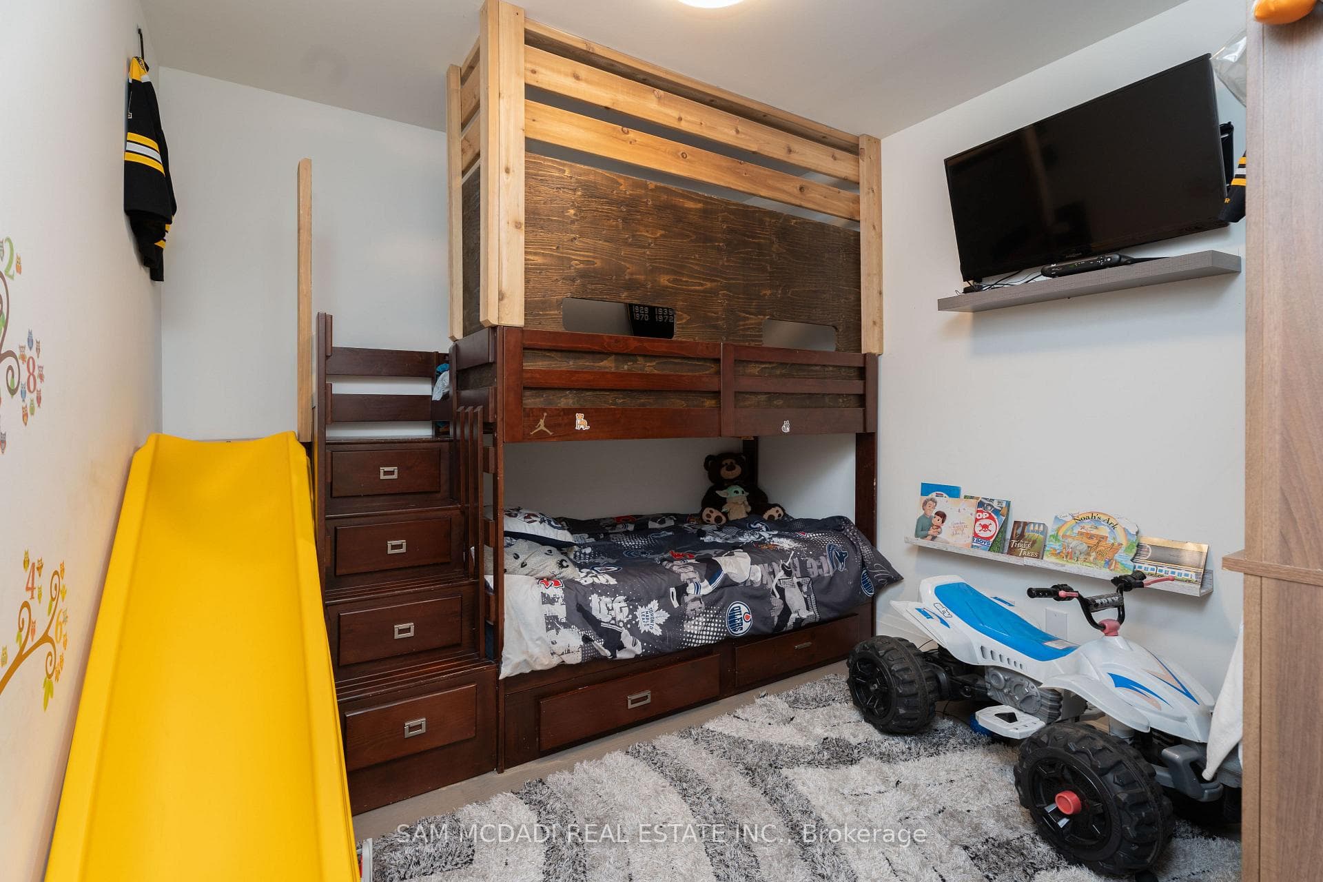 365 Beech Avenue Unit 210 photo 16