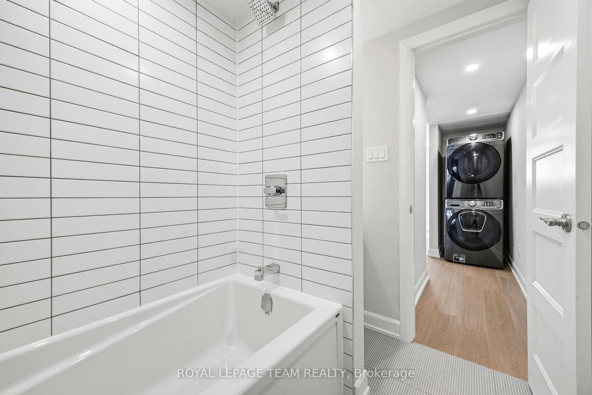 7 Gwynne Avenue Unit B photo 10
