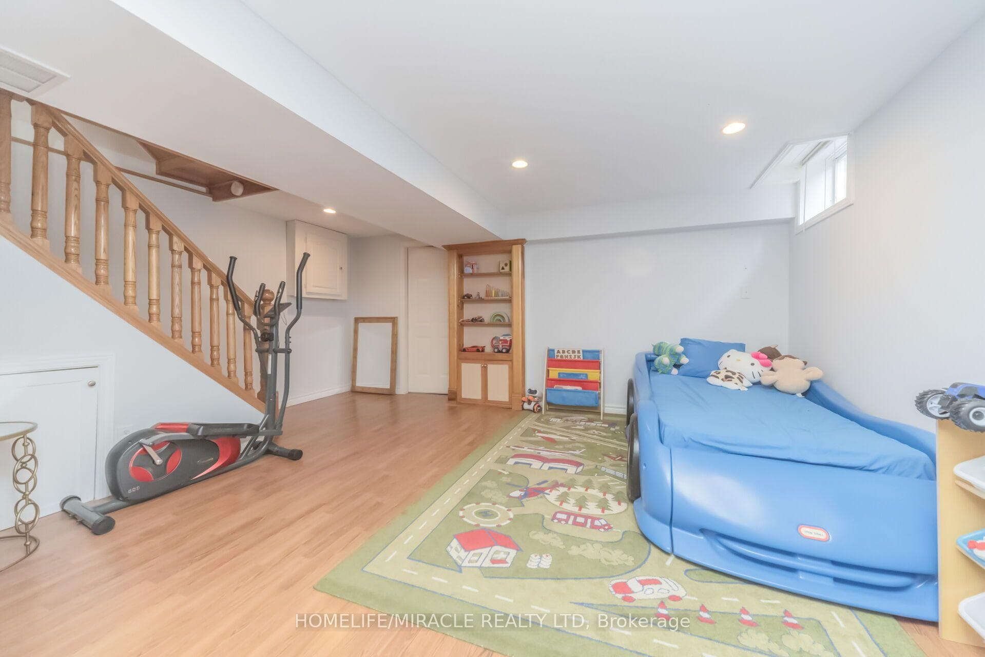 64 Aurora Place photo 30