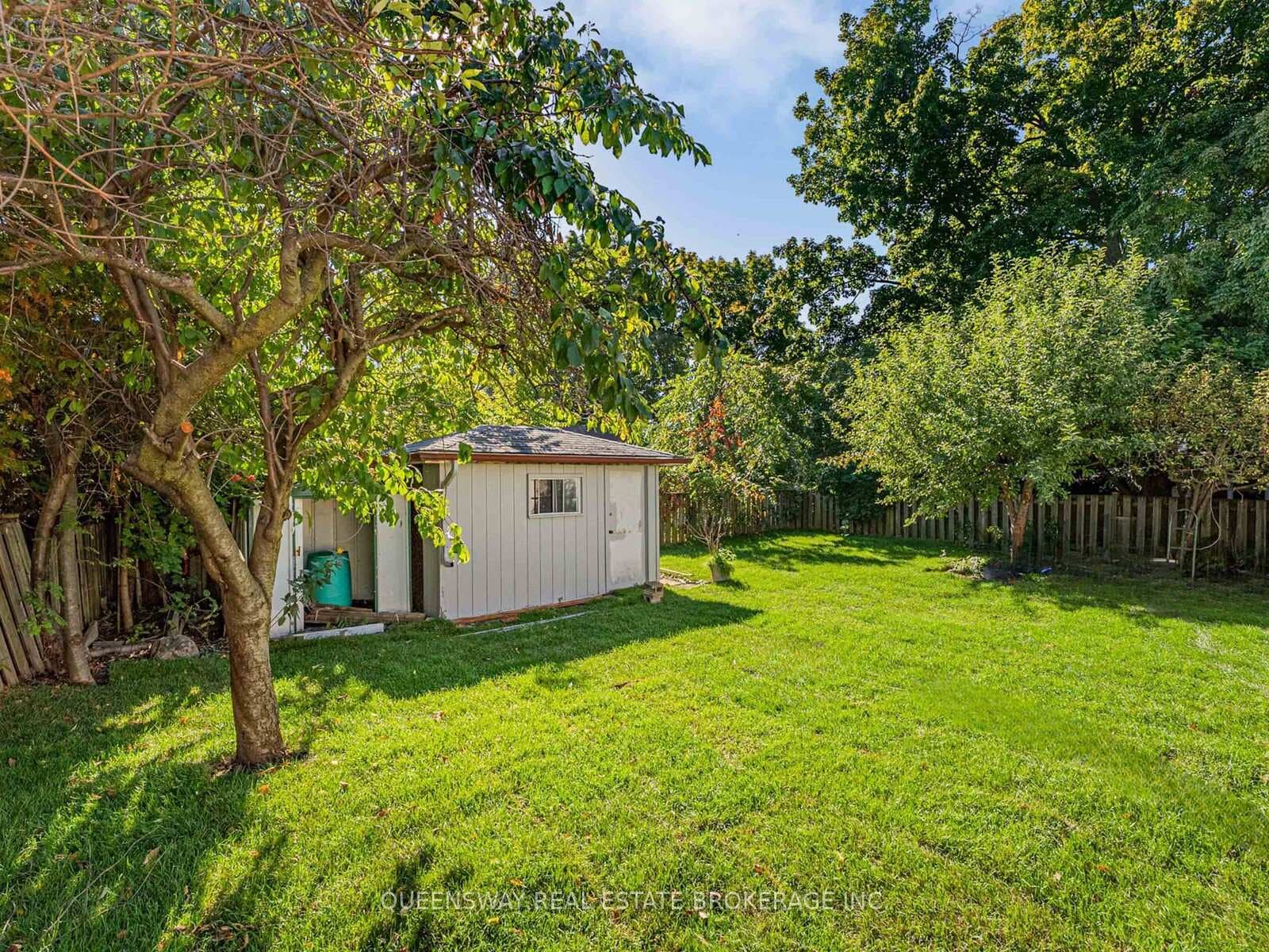 1128 Pinegrove Road photo 36
