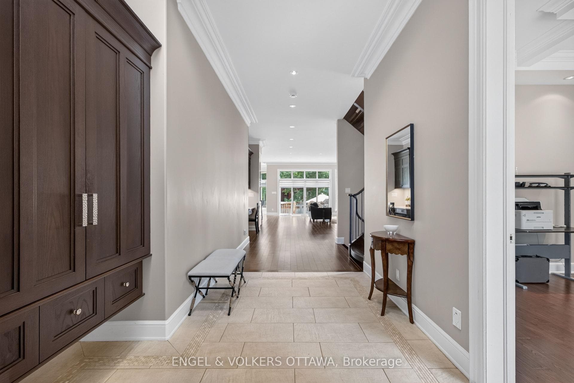 64 Helena Street photo 2