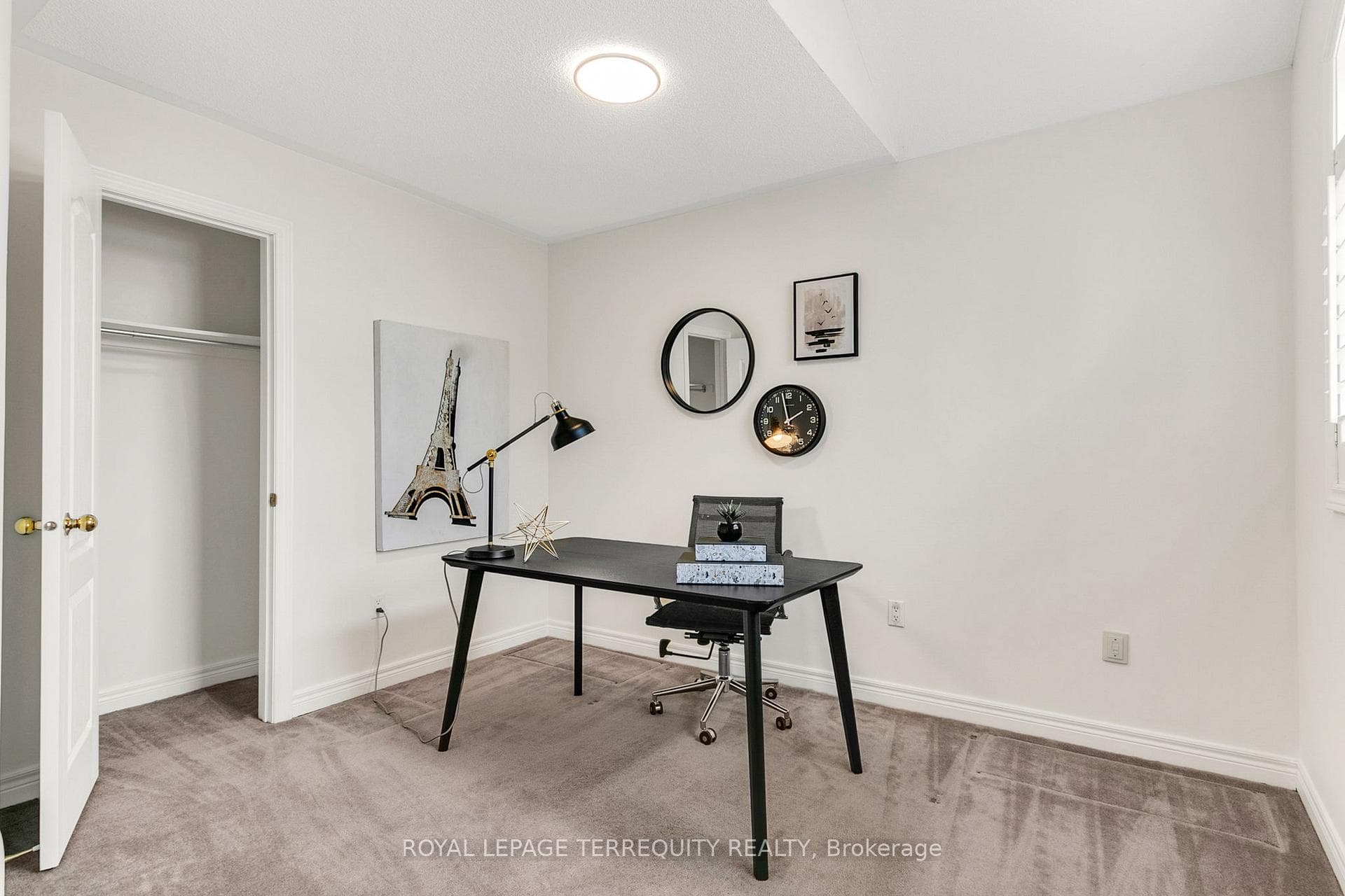 388 Glenkindie Avenue photo 30