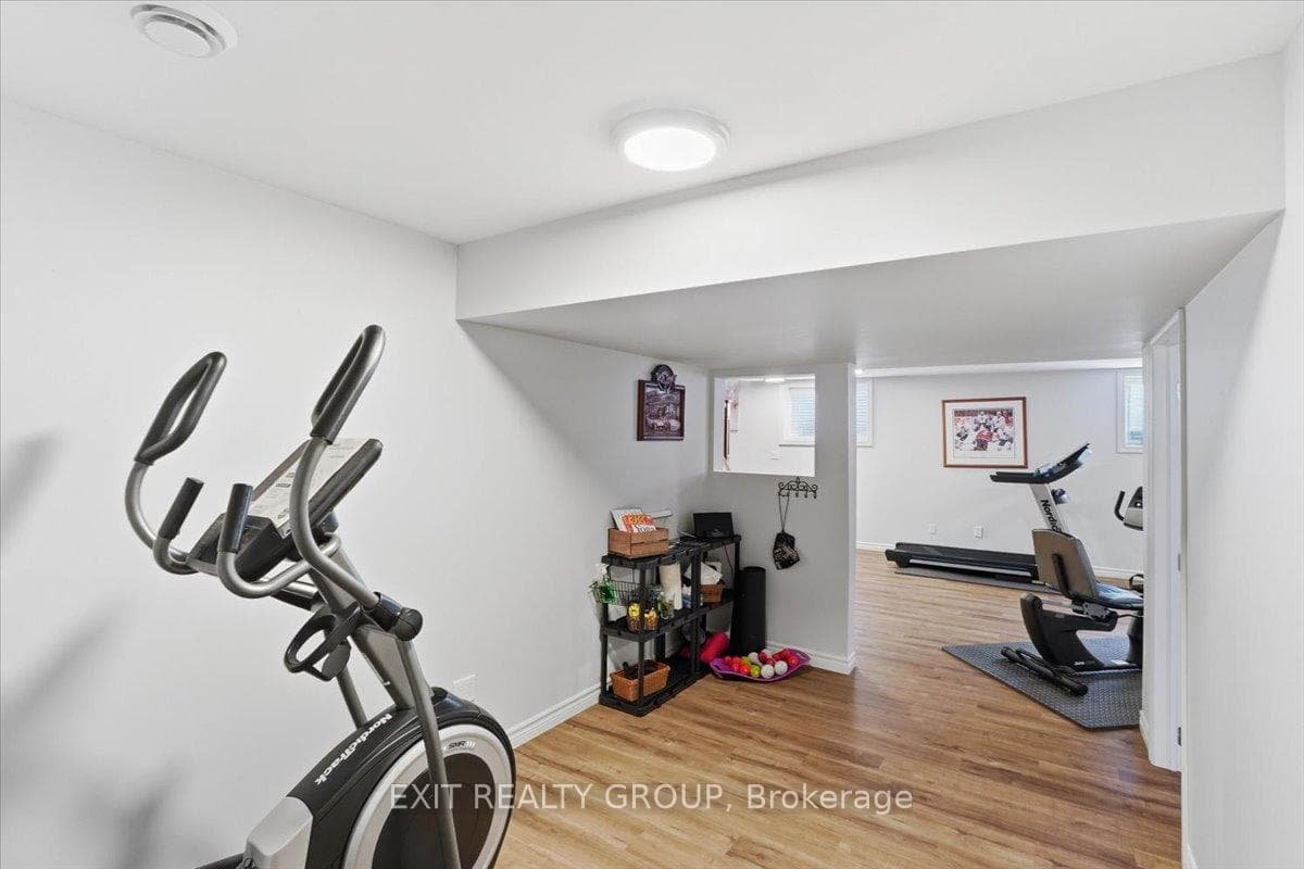 12 Dorchester Drive photo 26