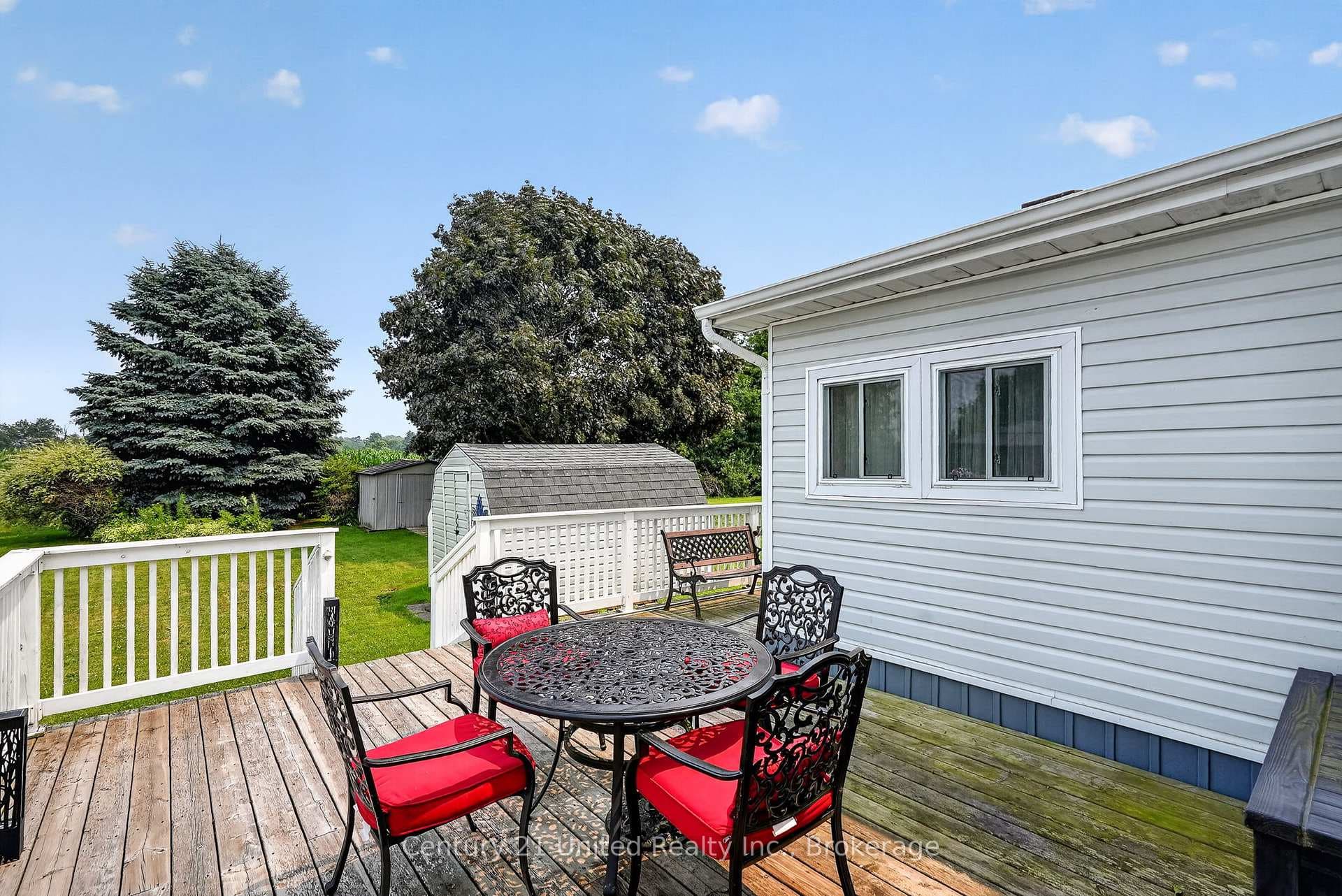 13 Hillview Drive photo 33