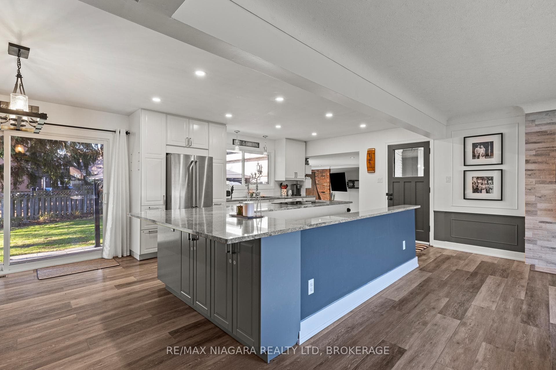 16 Peachtree Park photo 12