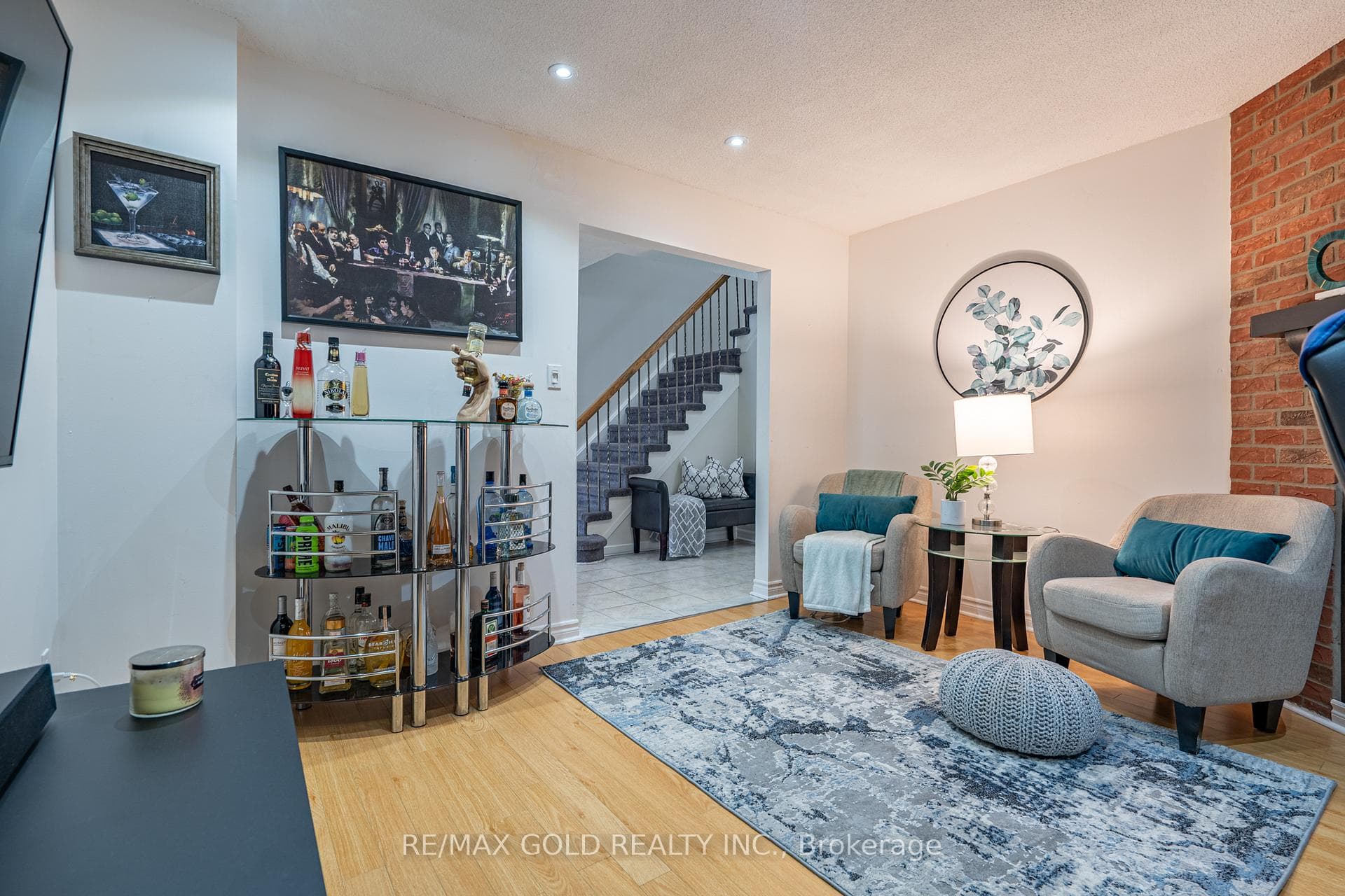 86 Whitehaven Drive photo 6