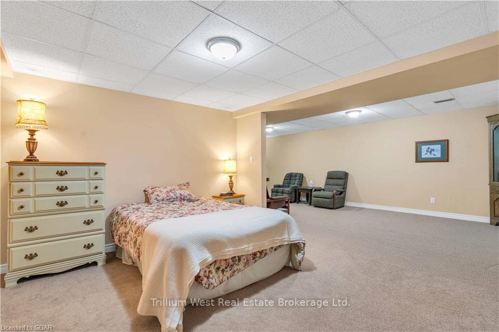 1049 HANSLER Road photo 28