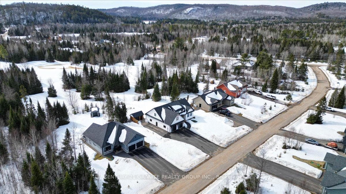 10 Bancroft Ridge Drive photo 35