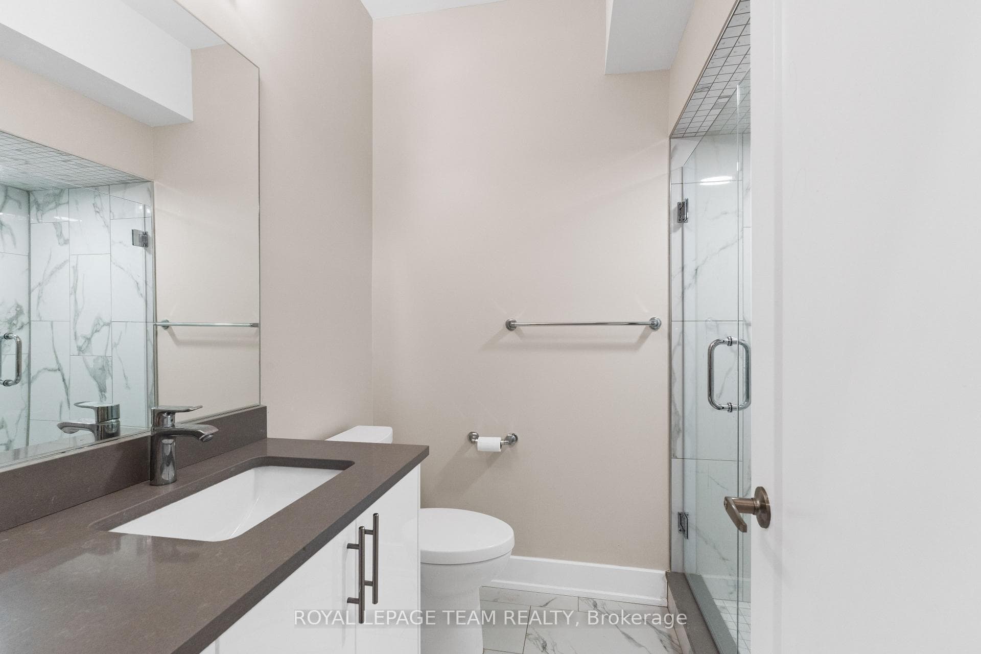 423 Ravenhill Avenue Unit D photo 10