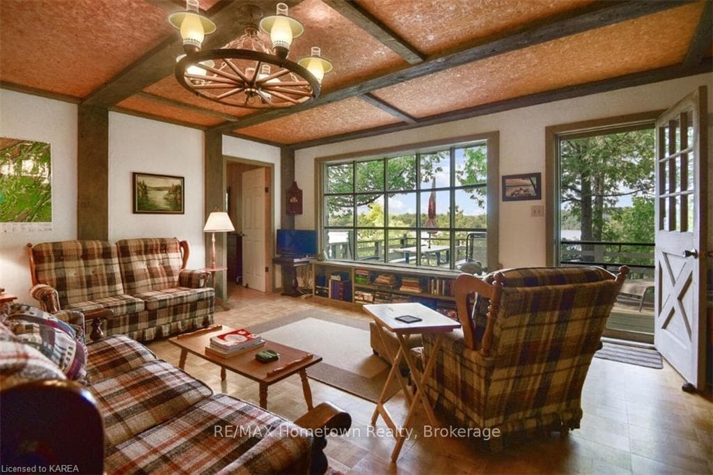 282 ISLAND DR Lane photo 10