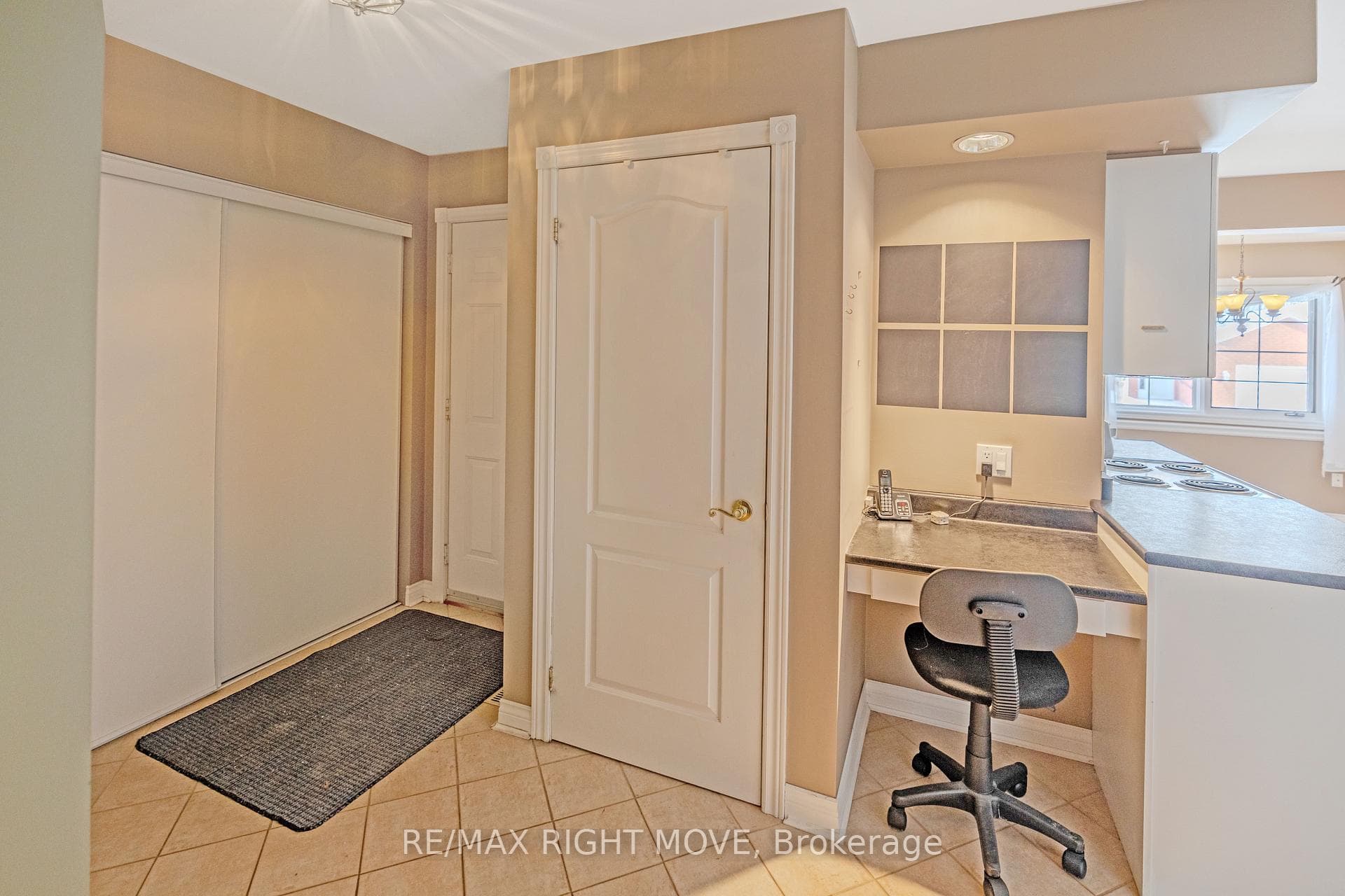 30 Museum Drive Unit 307 photo 8