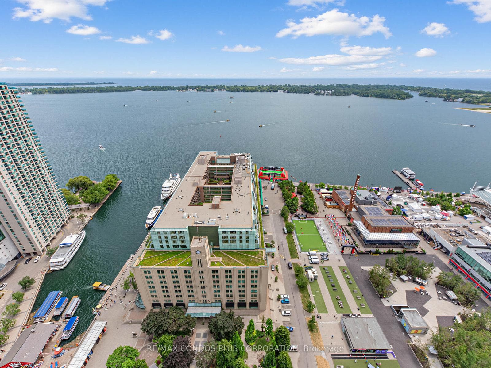 208 Queens Quay Unit PH2 photo 32