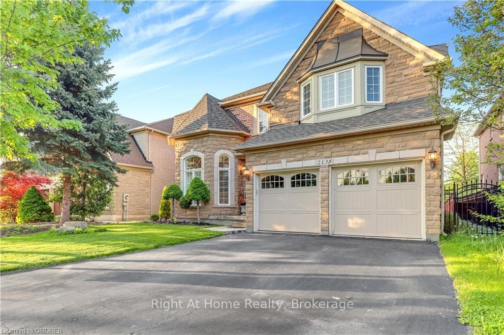 2138 ALDERBROOK Drive photo 2