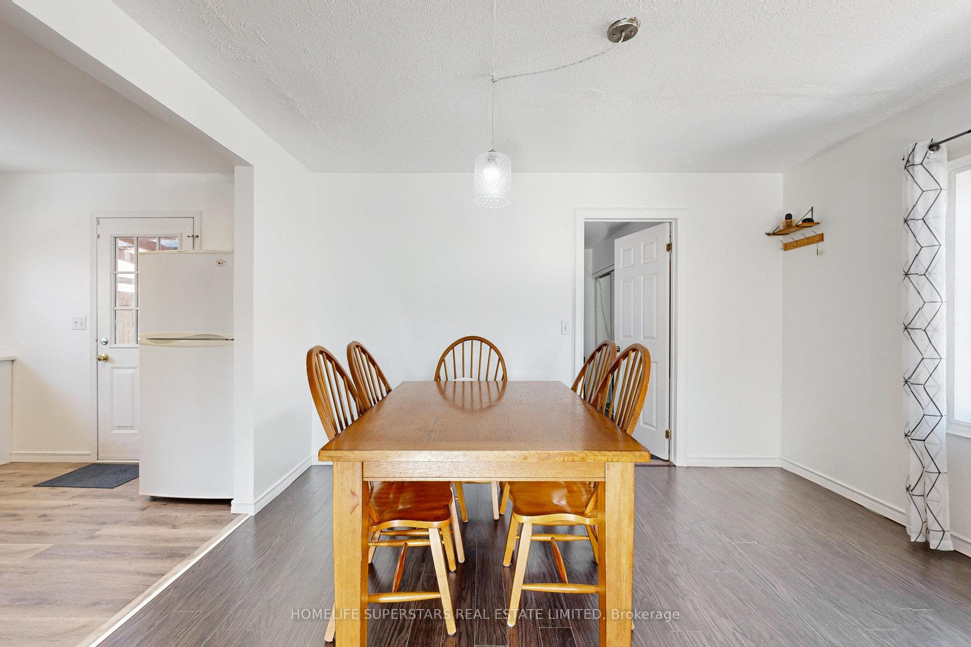 256 Annis Street photo 10