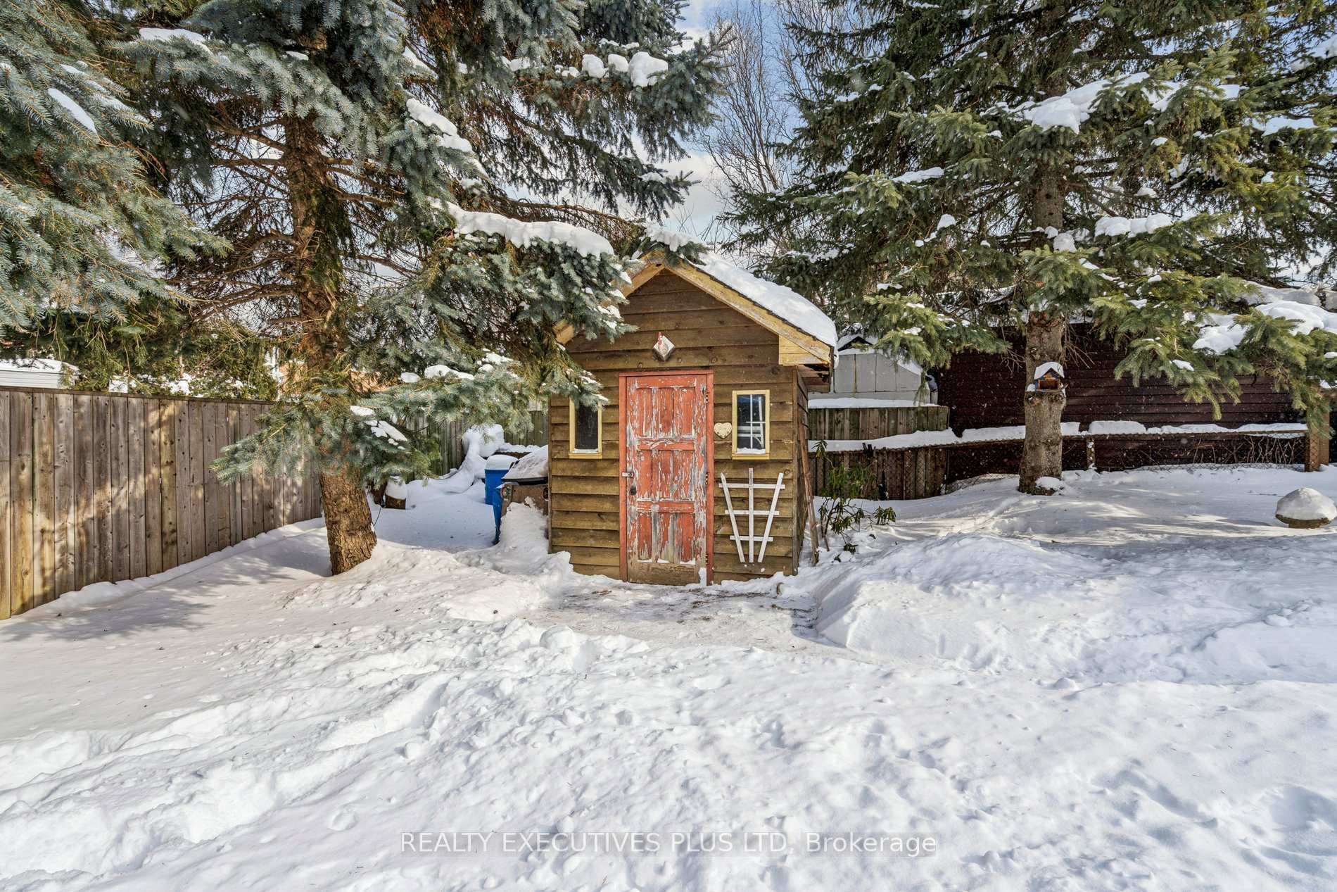 124 Applefield Drive photo 48