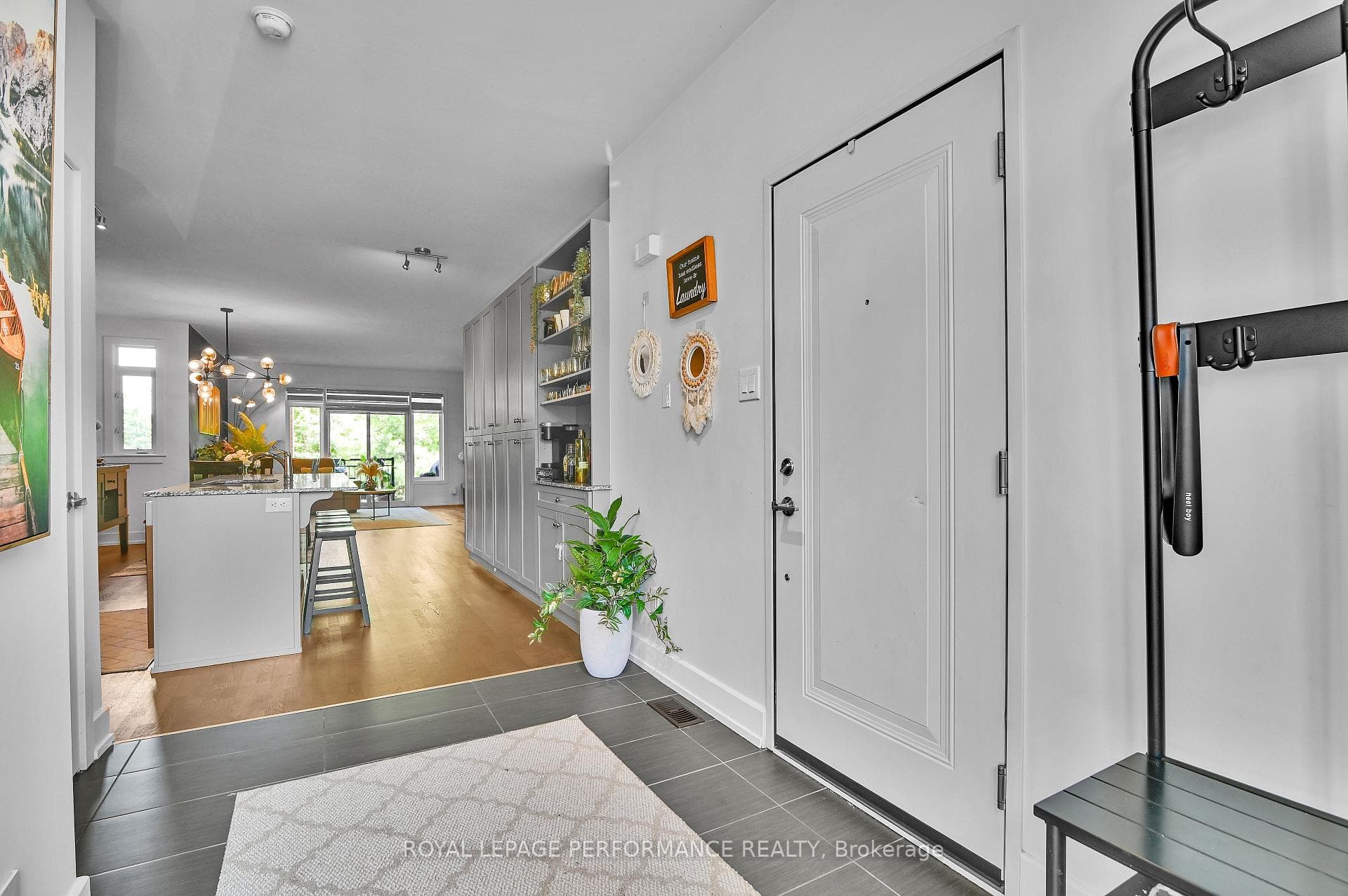 24 Bergeron Private photo 7