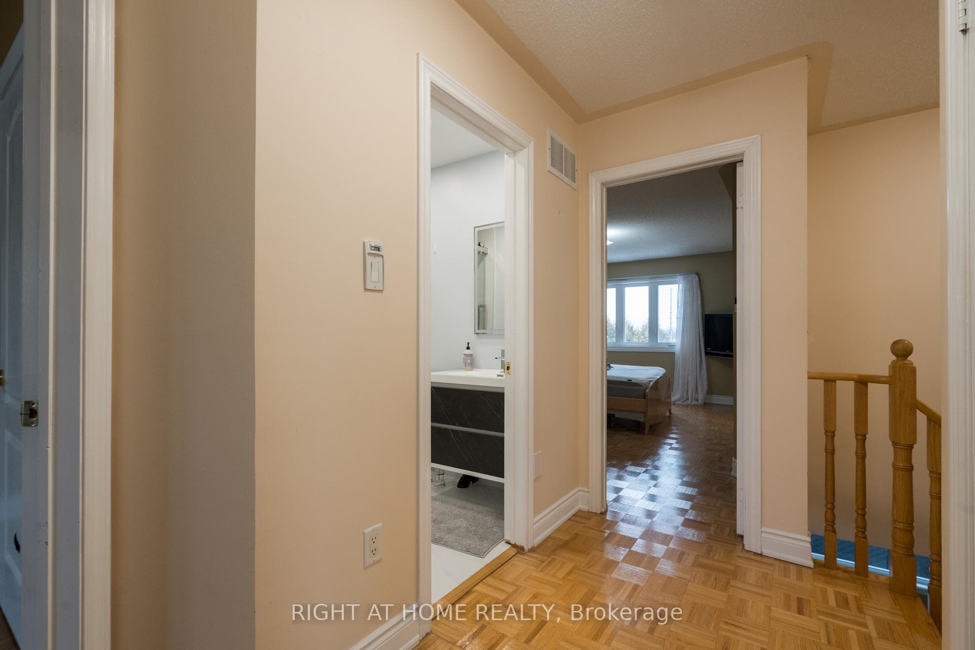 16 Honeywood Road photo 26