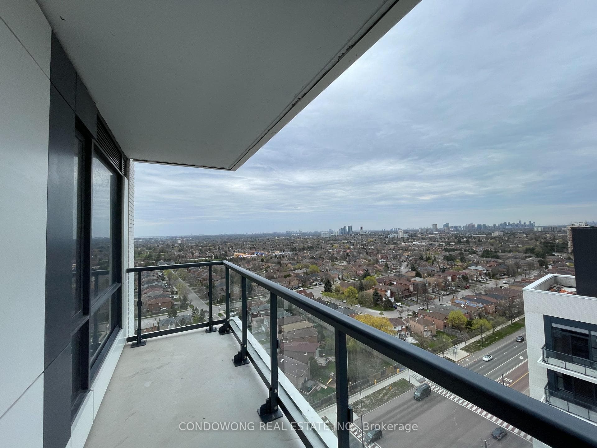 7950 Bathurst Street Unit 1810 photo 18