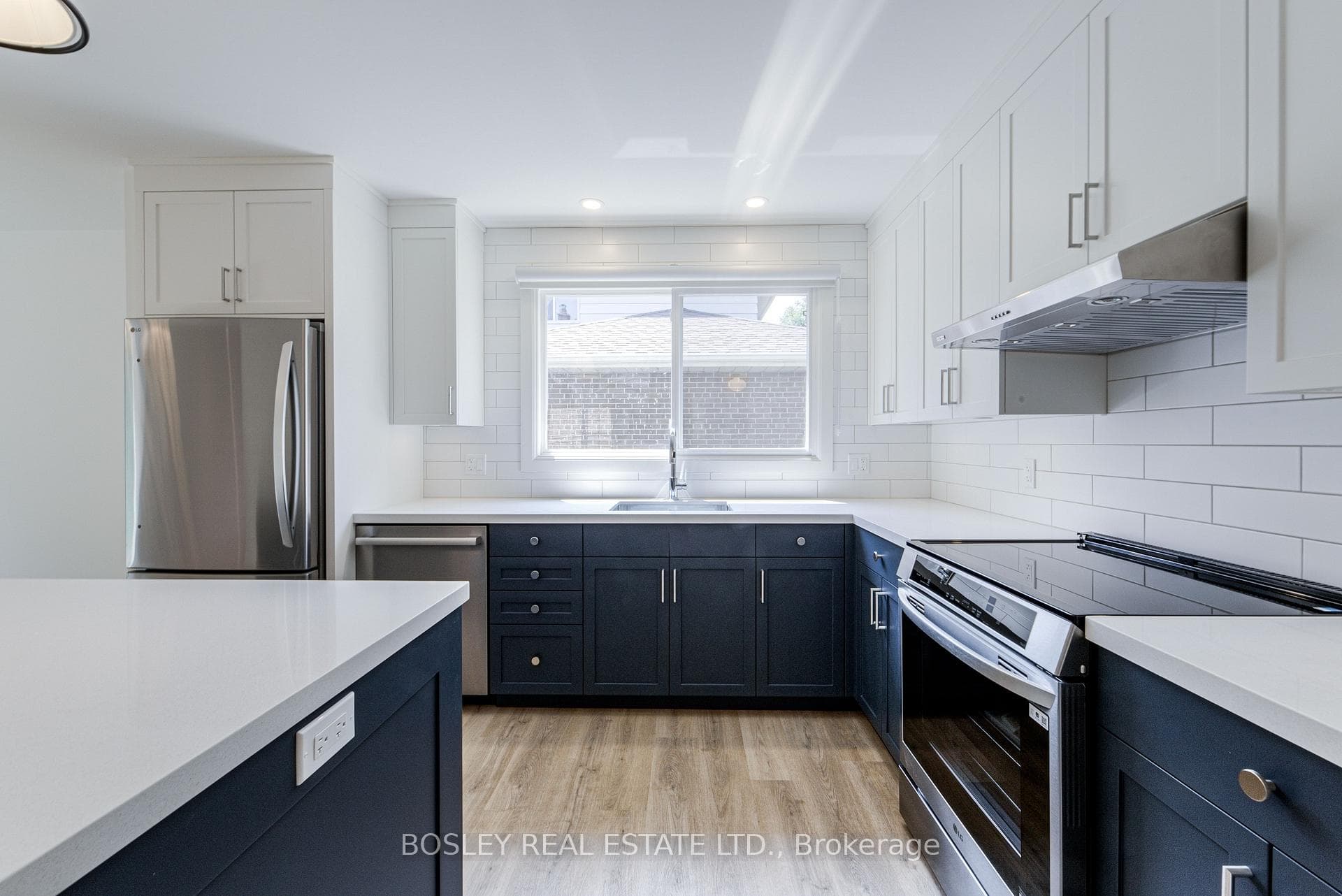 33 Forestbrook Crescent photo 11