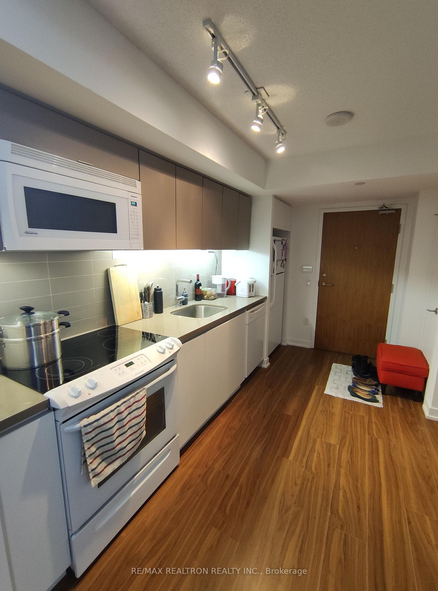 85 Queens Wharf Road Unit 1110 photo 7