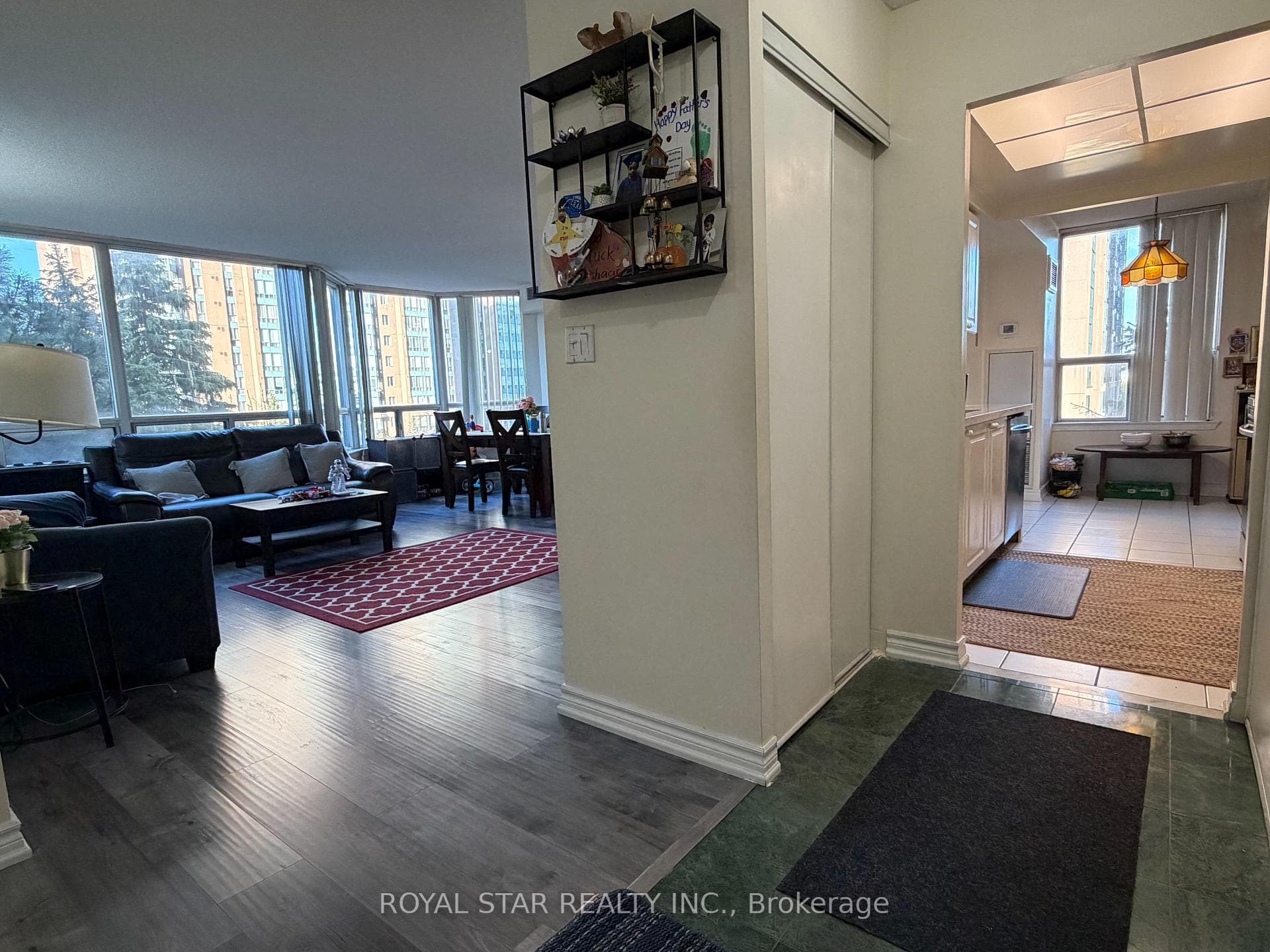135 Hillcrest Avenue Unit 303 photo 6