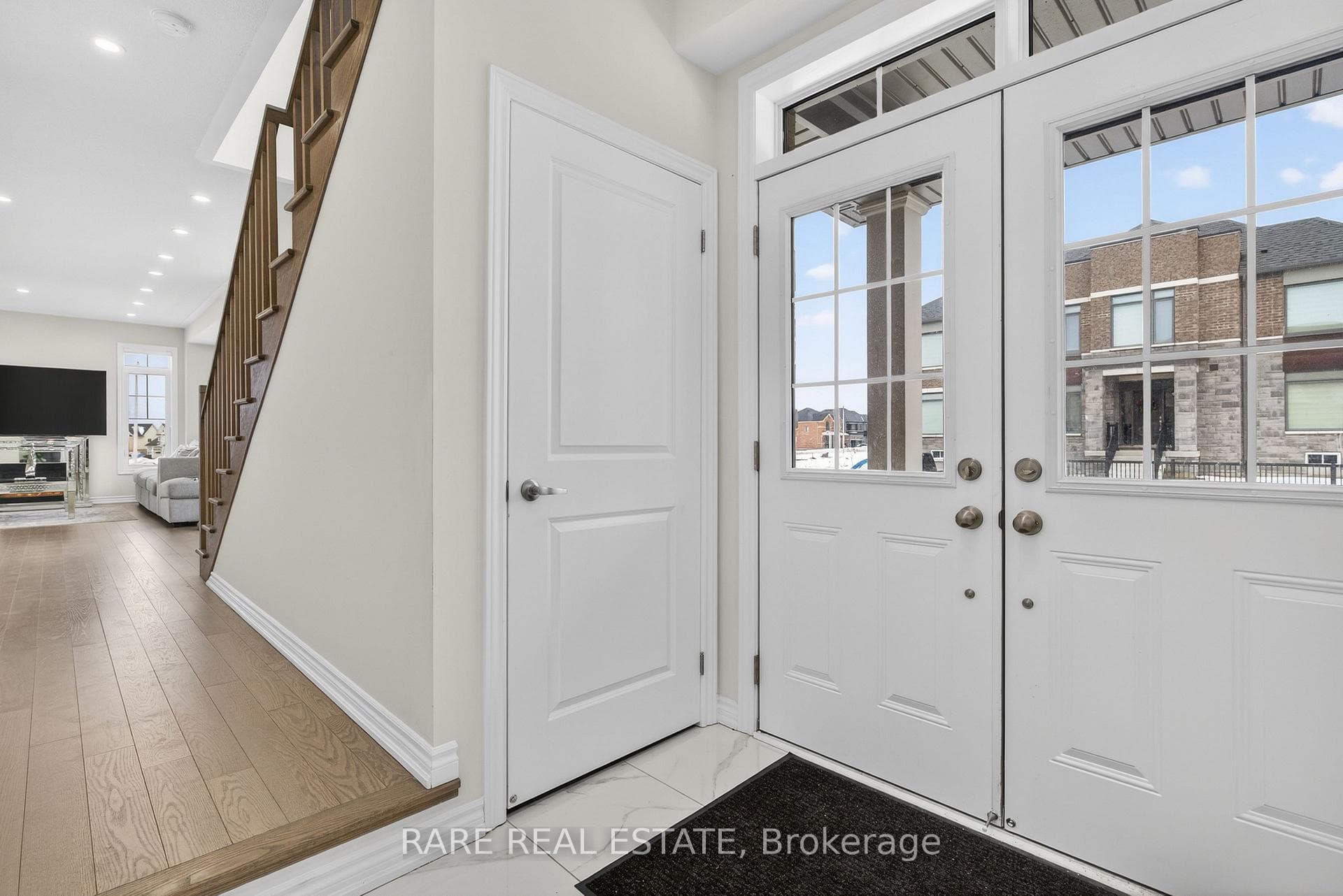 25 Rochester Drive photo 6