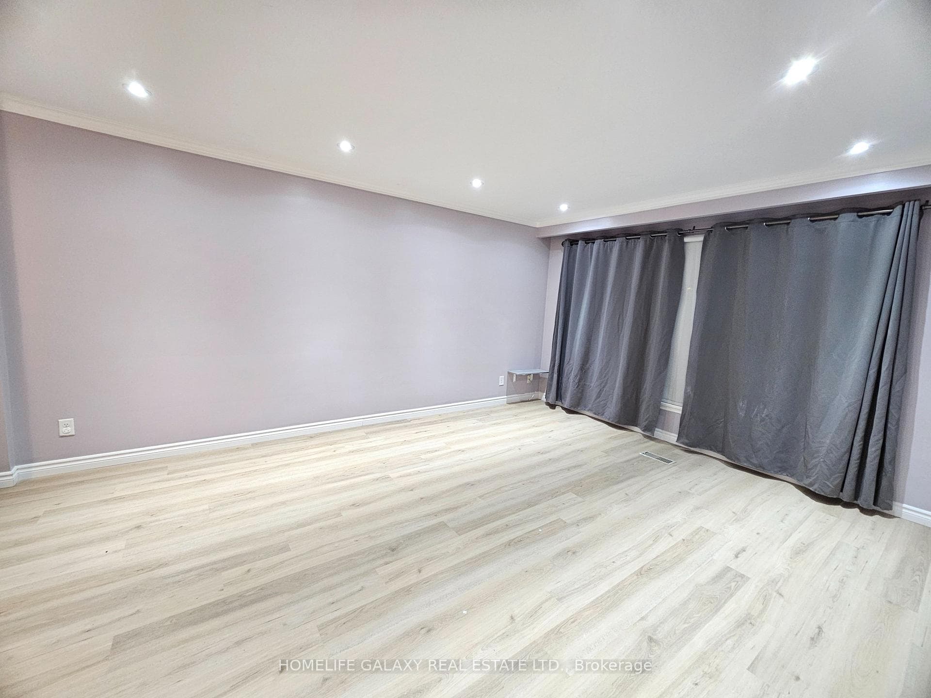 25 Zaph Avenue photo 3