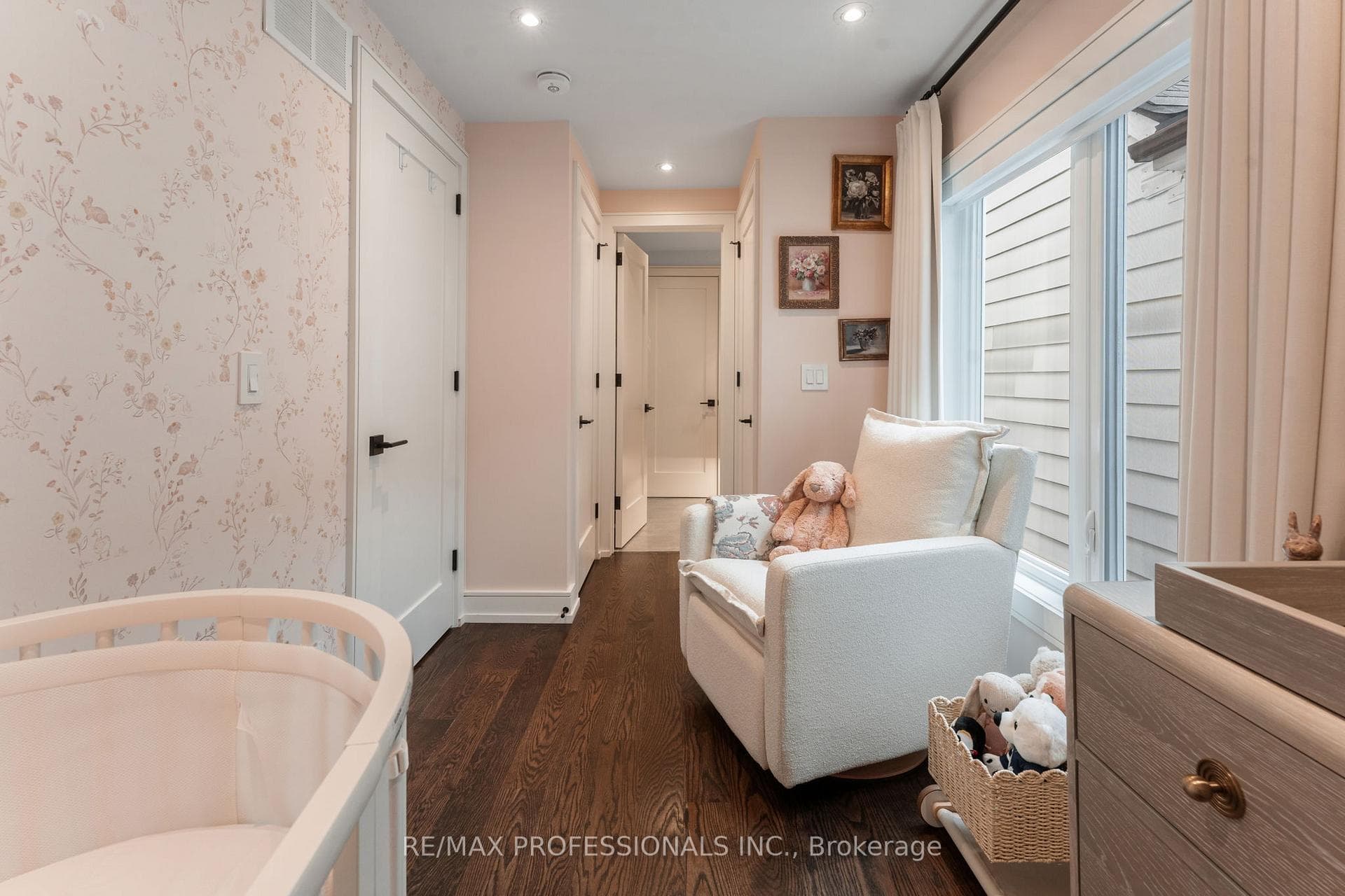 12 Mayfield Avenue photo 25