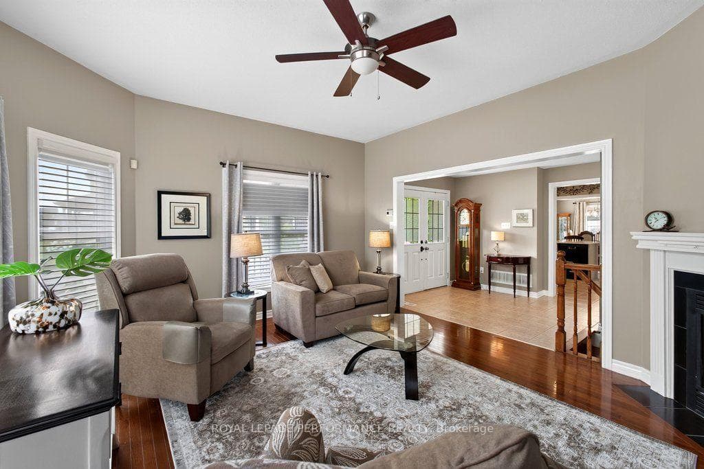 2423 Regatta Avenue photo 8