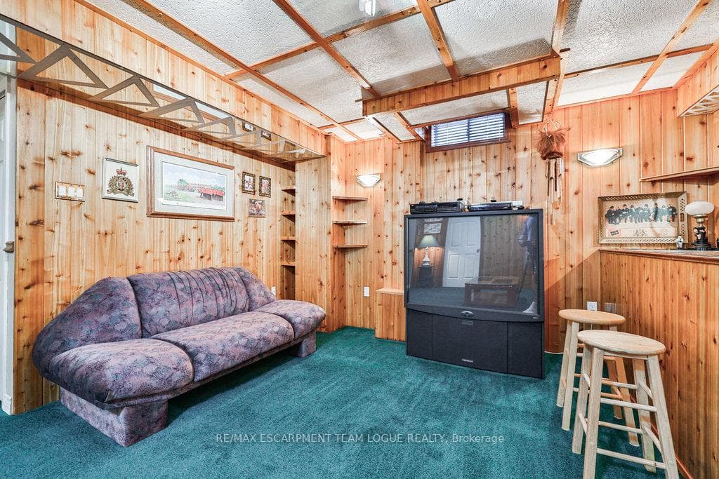 1038 WINDSOR HILL Boulevard photo 27
