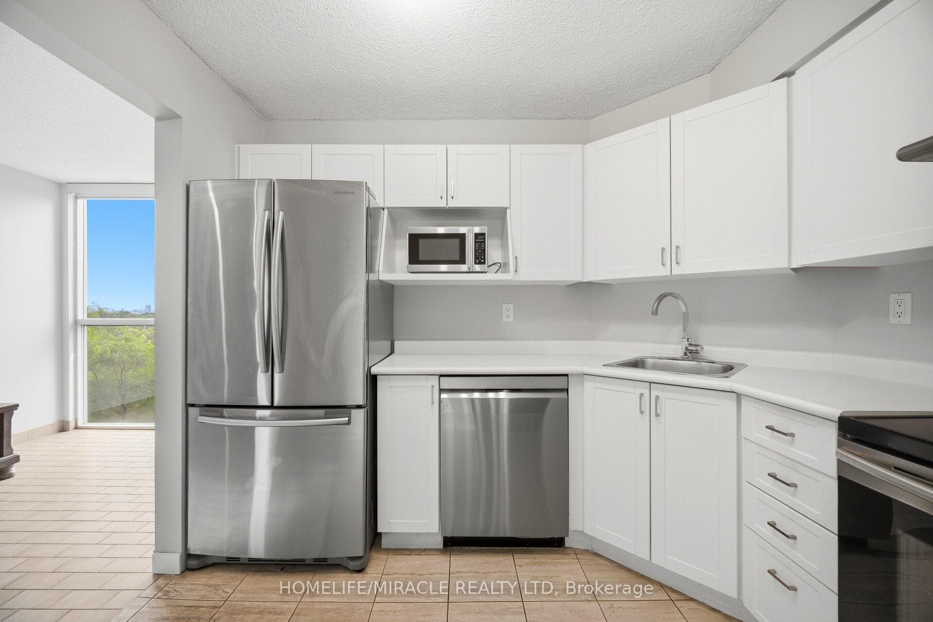 41 Markbrook Lane Unit 707 photo 4