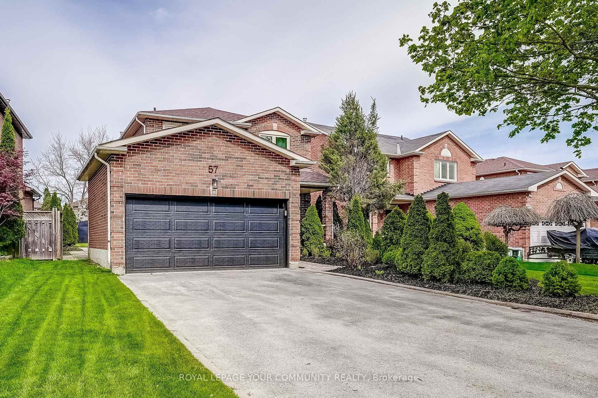 57 Largo Crescent photo 2