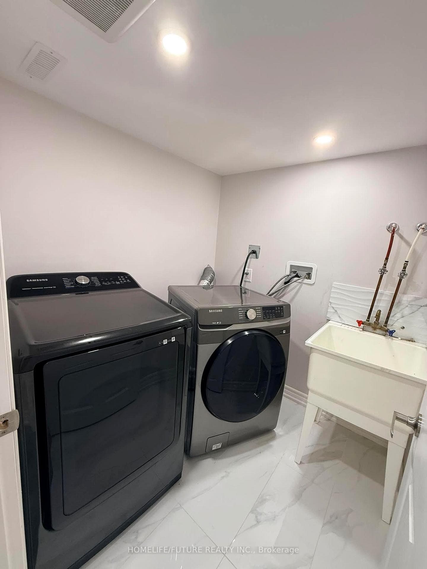 15 Mcginty Avenue Unit Bsmt photo 10