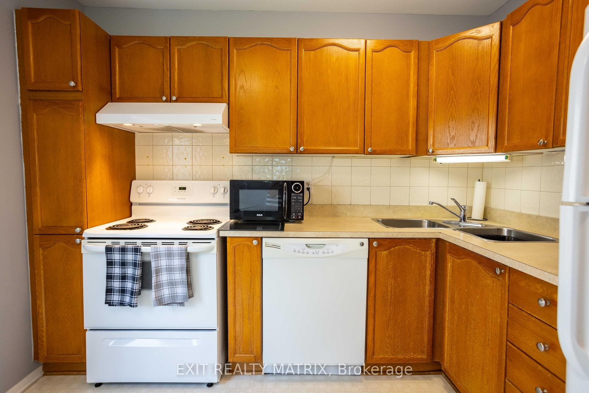 1521 Briarfield Crescent photo 13